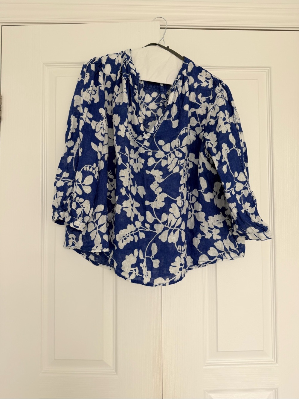 Parisian Zyga Blue Floral V-Neck Peasant Blouse